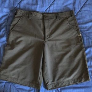 Men’s under armour golf shorts